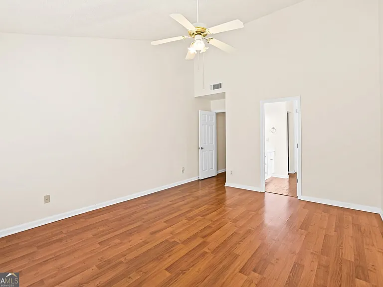 3245 Chandon Ln — Photo 18