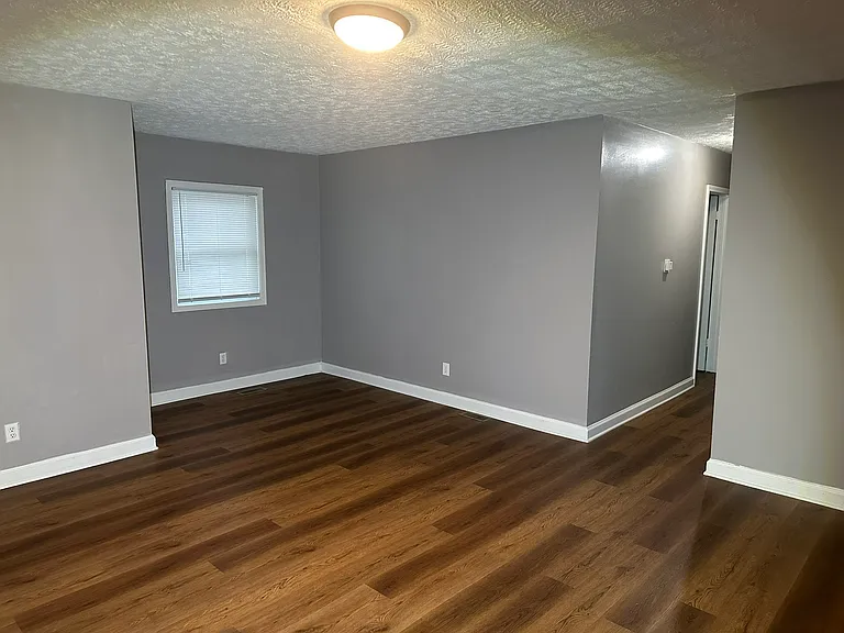 4005 E 31st St — Photo 22