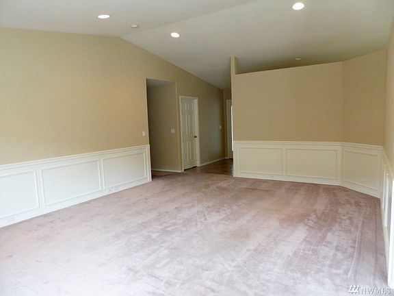 4th image of 1380 Eastmont Ave Unit 601