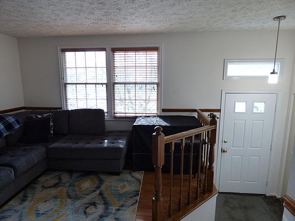 3rd image of 6319 Betsy Ross Ct