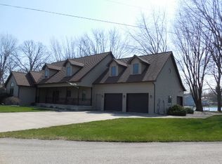 0820 E 635 S, Wolcottville, IN