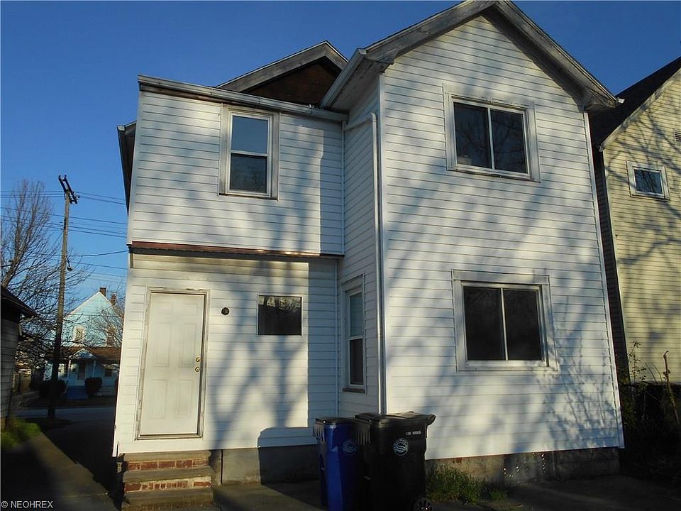 2nd image of 3426 W 65th St