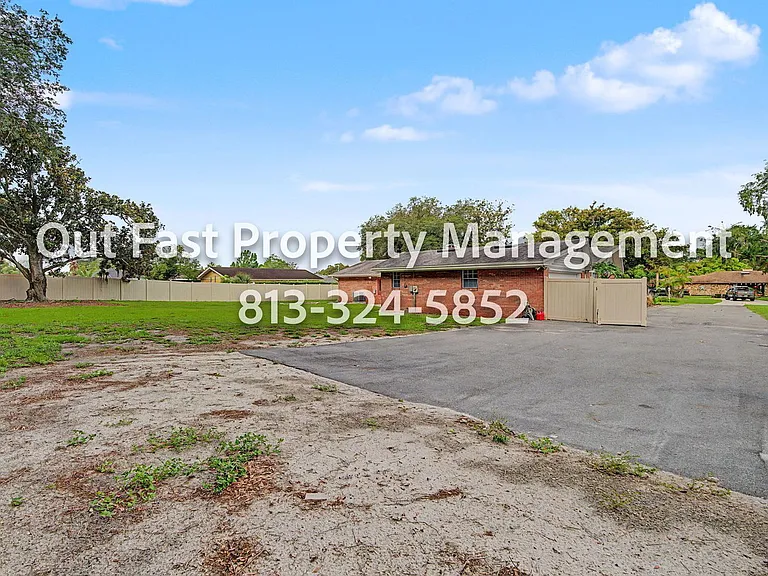 639 Howard Ave — Photo 50
