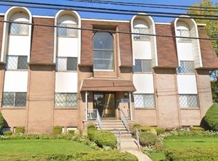 1190 St George B38, Linden, NJ 07036