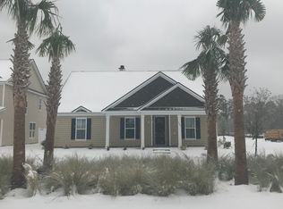 3887 Oyster Bluff Blvd, Ladys Island, SC 29907
