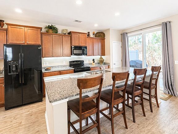 4th image of 8754 Pasture Ct