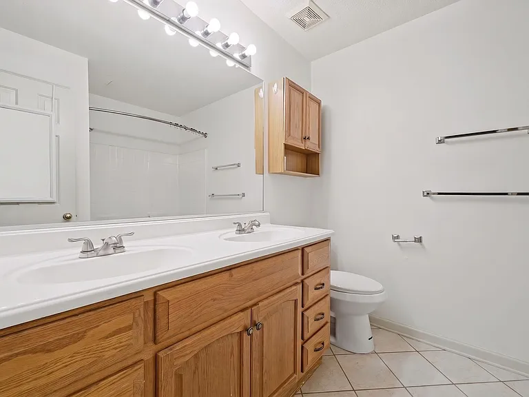109 Larkspur Holw — Photo 10