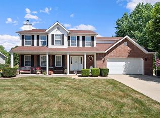 1200 Clarendon Dr, O Fallon, IL 62269