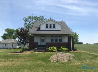 19600 Dunbridge Rd, Bowling Green, OH 43402