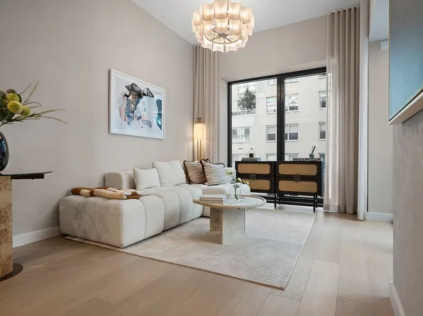 126 E 57th St #2401, New York, NY 10022