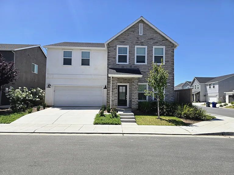 7037 E Cornell Ave — Photo 9
