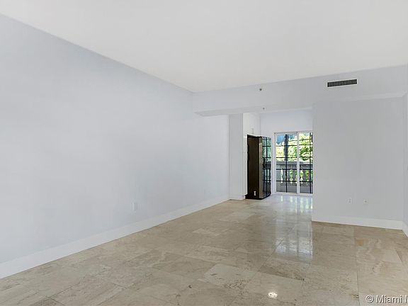 4th image of 300 Euclid Ave APT 102