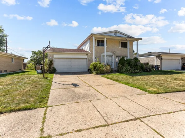 3516 Gordon Dr, Sterling Heights, MI 48310