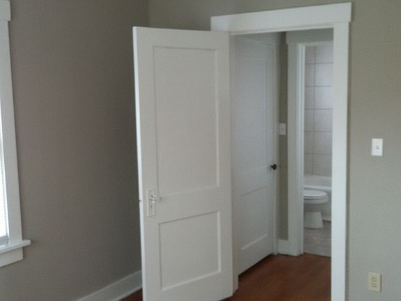 5th image of 814 S 37th Ave APT 6