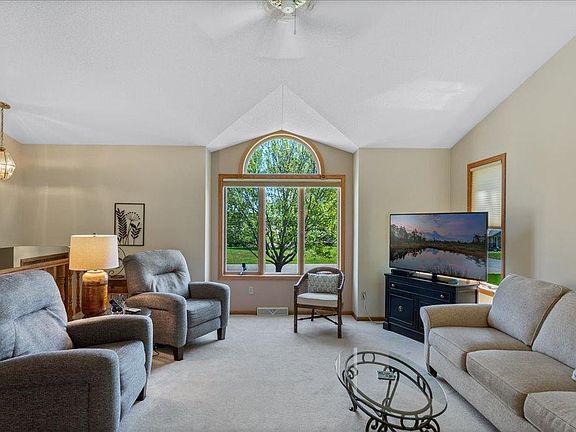 3rd image of 2705 Serenity Dr