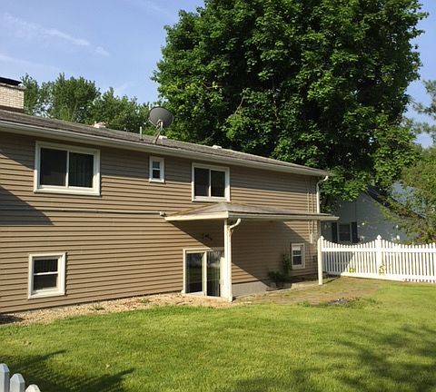 5th image of 210 Yacht Club Dr