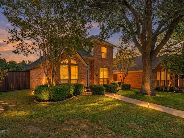 305 Moss Hill Rd, Irving, TX 75063