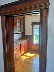 4th image of 59 Burrill Ave