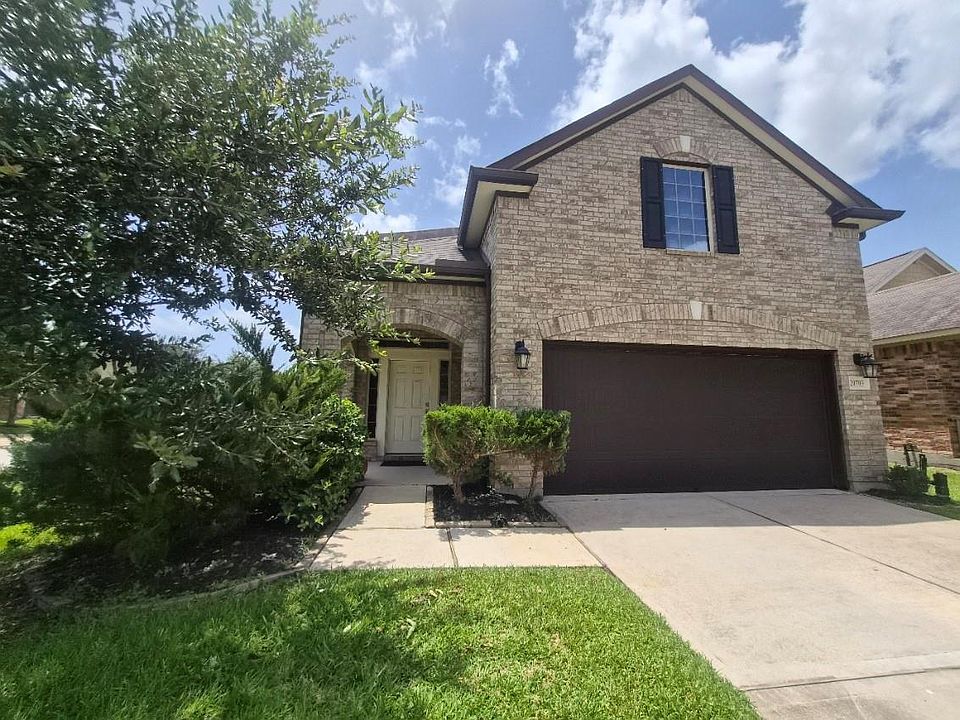 1st image of 20703 Winghaven Dr