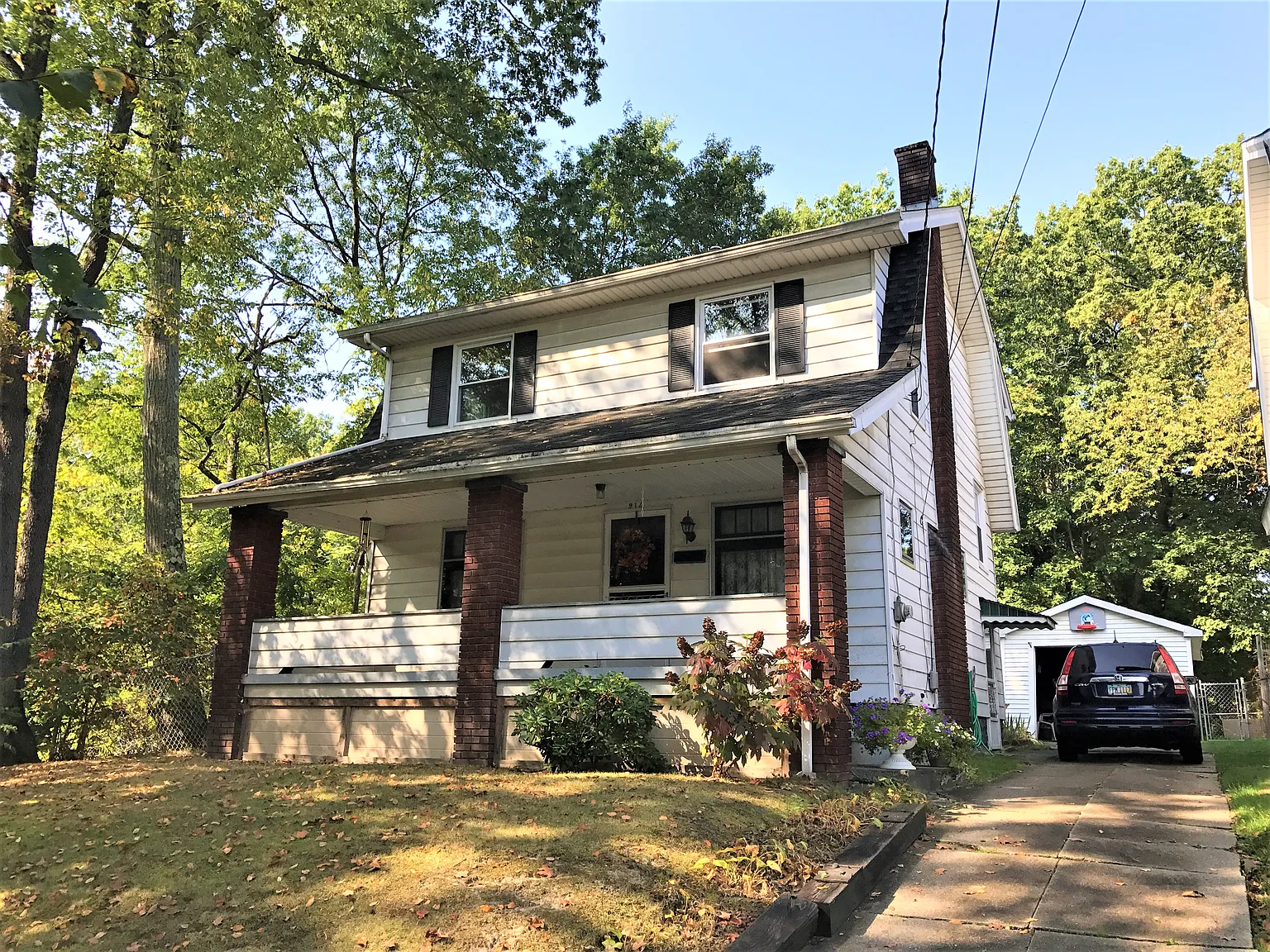 214 S Maryland Ave photo 1