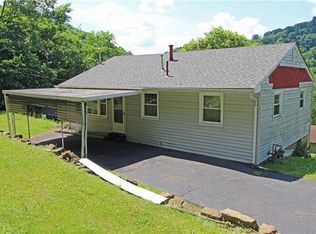 231 Wall St, Weirton, WV 26062