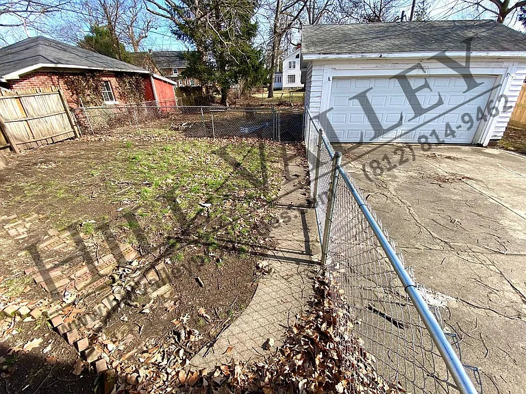 20 Jackson Blvd — Photo 24