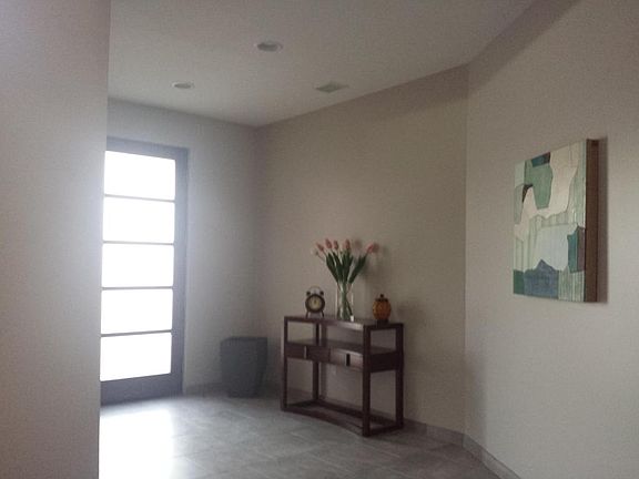 5th image of 2040 Sydney Ln NW