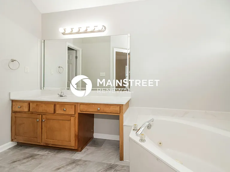 Main Bathroom