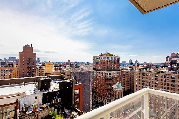 Rented by Compass | media 21