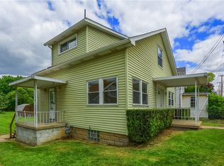 420 Old Zelienople Rd, Ellwood City, PA 16117