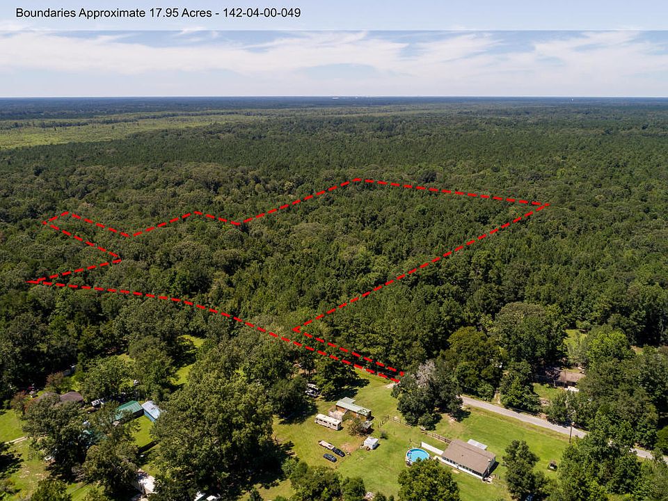 1st image of 220 Muskie Dr