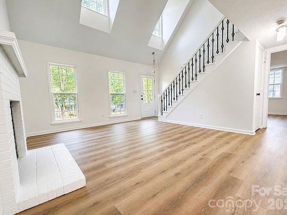 3rd image of 10320 Conistan Pl