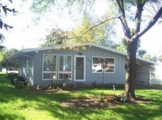 409 E Reynolds St, Tolono, IL 61880