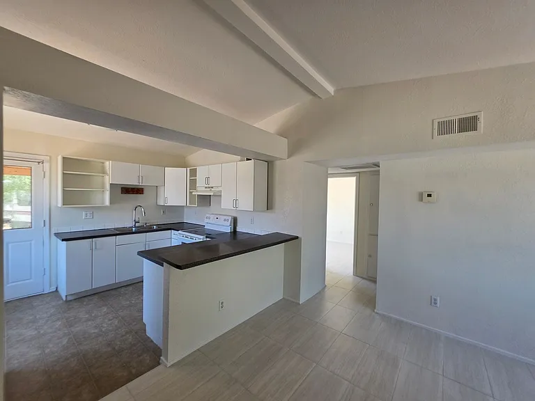 1243 N Oleander St — Photo 10