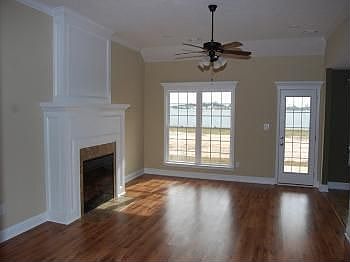 2nd image of 108 Stonebrook Cir