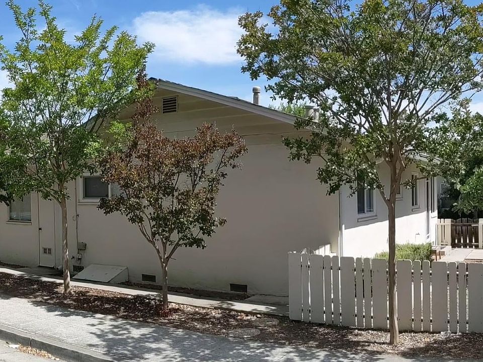 1st image of 141 Santa Clara Ave #B