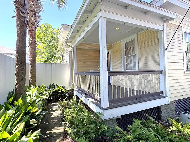 808 Dauphin St #C — Photo 2