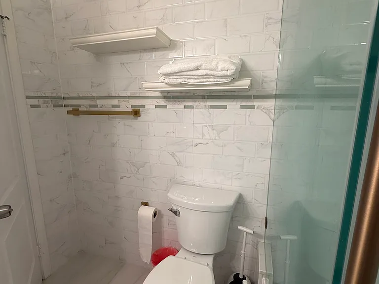1257 E Mobeck St #A — Photo 5