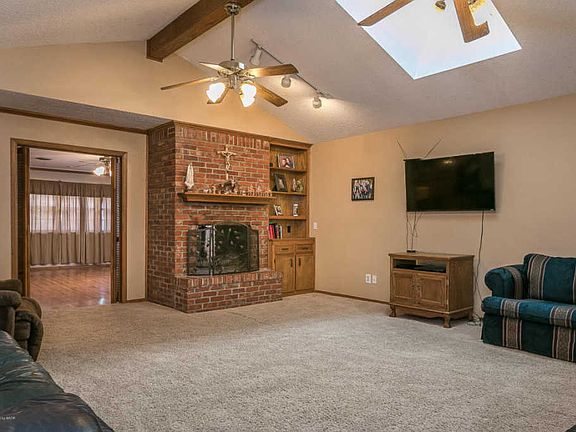 3rd image of 7628 Cervin Dr