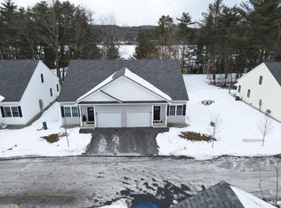 17 Angel Point Cir #B, Goffstown, NH 03045