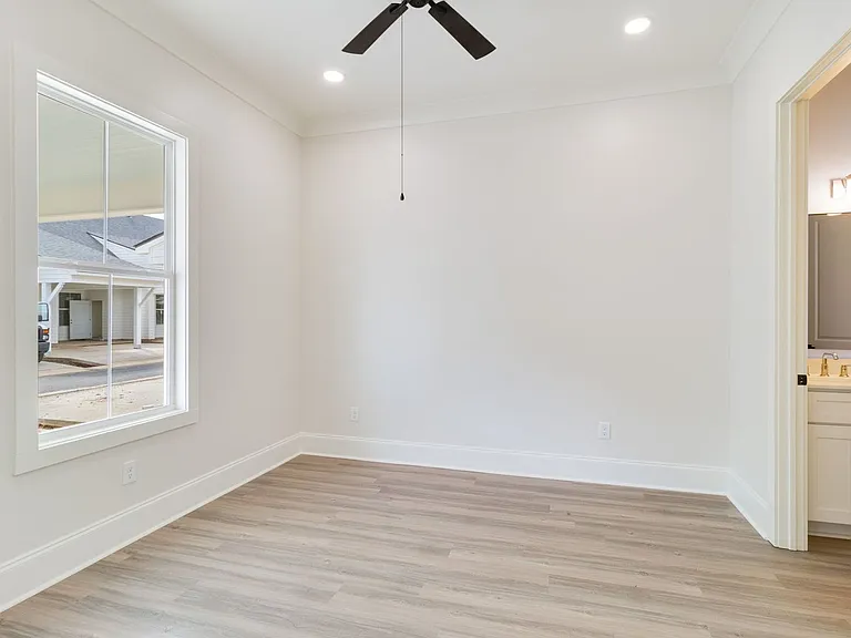 117 Perth Pl — Photo 28