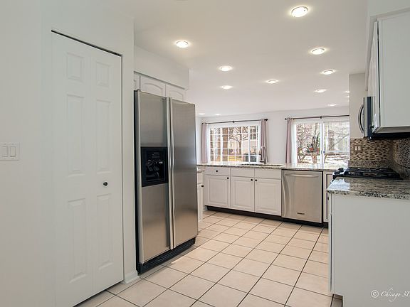 5th image of 9004 Heathwood Cir #C2