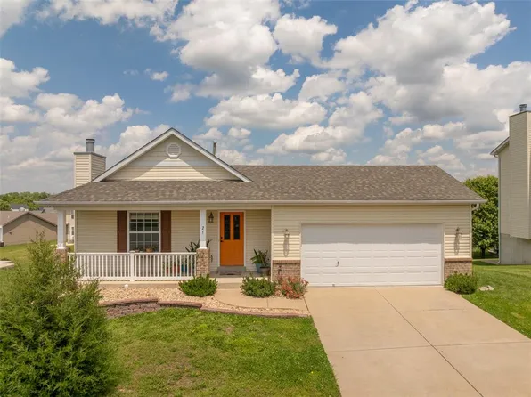 21 River Rock Dr, Moscow Mills, MO 63362