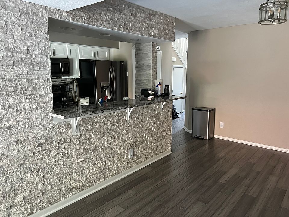 Dining room with breakfast bar.