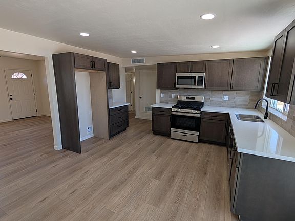 4th image of 6331 S Cardinal Ave