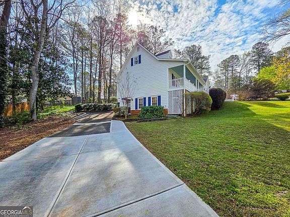 4th image of 255 Martin Ridge Dr SW