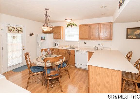 5th image of 721 Stonecreek Dr