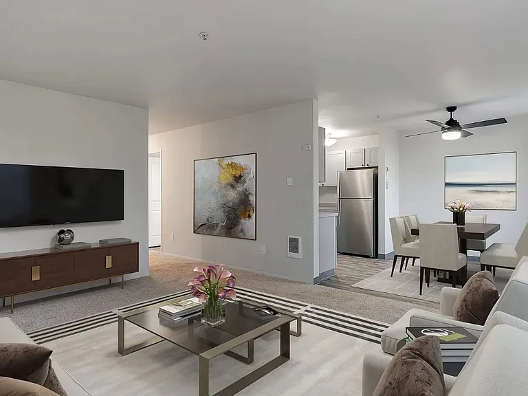 Violet Meadows Apartments — Photo 20