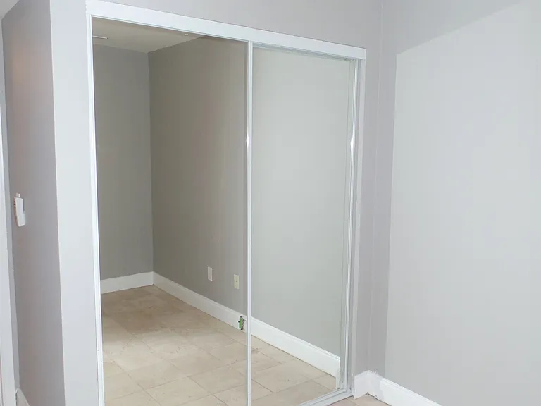 2881 N Oakland Forest Dr #112 — Photo 30