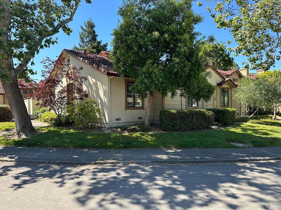 1st image of 326 Park Place Drive